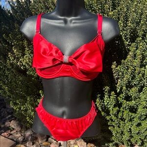 Victoria's Secret Wicked Twinkle Bows Peekaboo Bra 34DDD & panties S-new w/tag